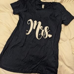 NWOT Mrs. V neck tee